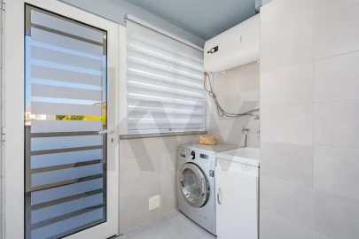 Apartamento T2 para Arrendamento em Caniço