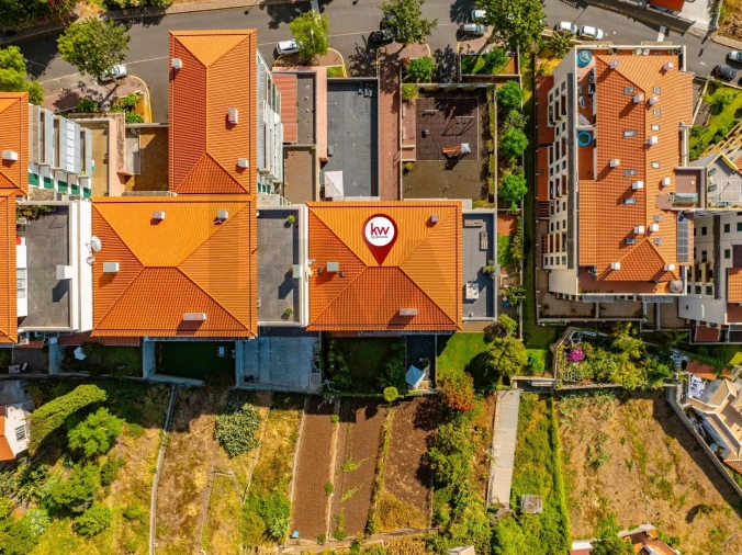 Apartamento T2 para Arrendamento em Caniço Foto 40