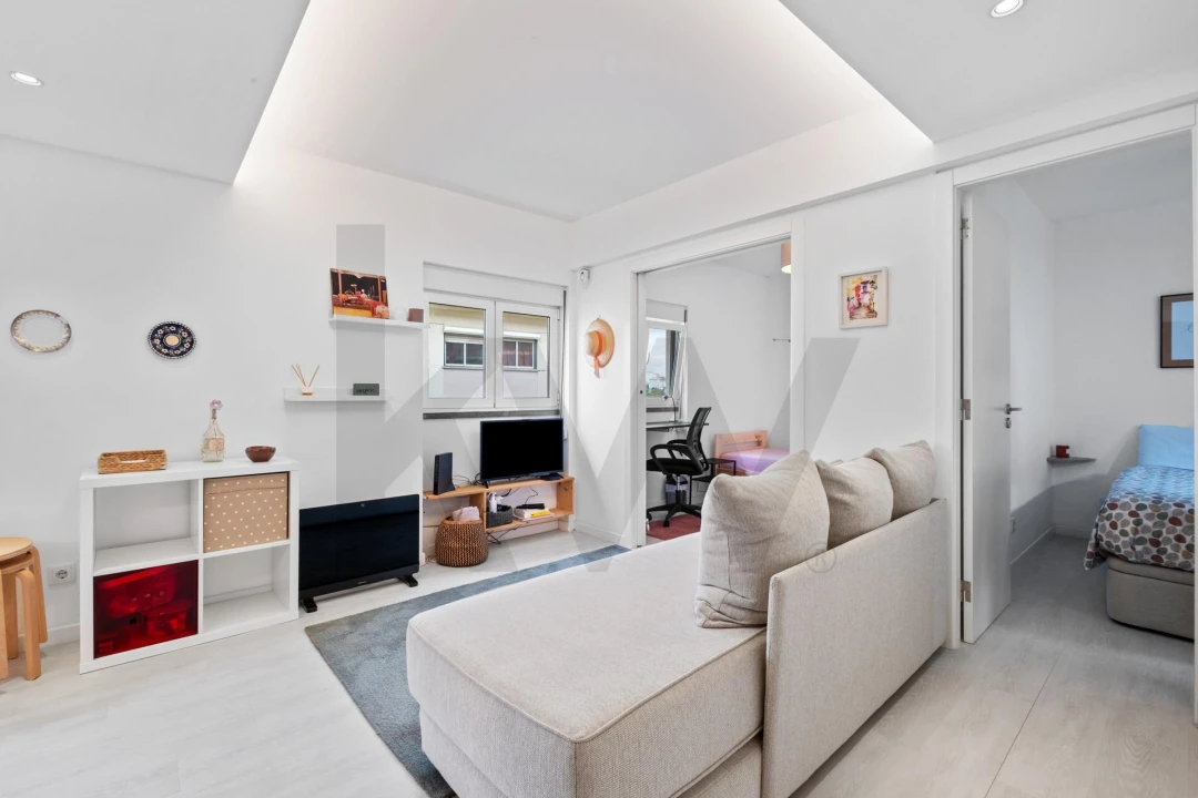 Apartamento T2 para Venda em Beato Foto 3