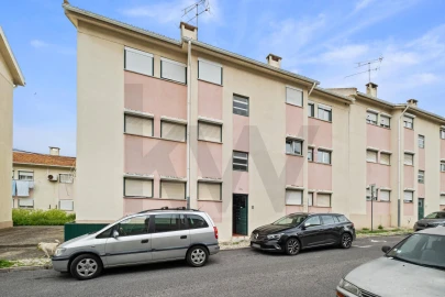 Apartamento T2 para Venda em Beato