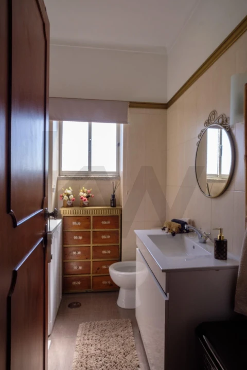 Apartamento T2 para Venda em Queluz e Belas