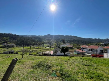 Moradia T3 para Venda em Rebordões (Santa Maria)