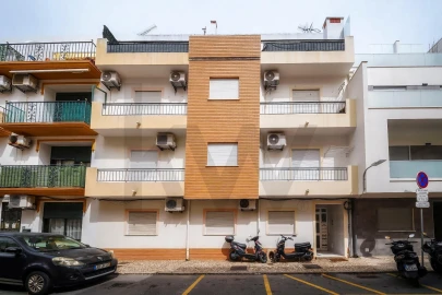 Apartamento para Venda em Monte Gordo
