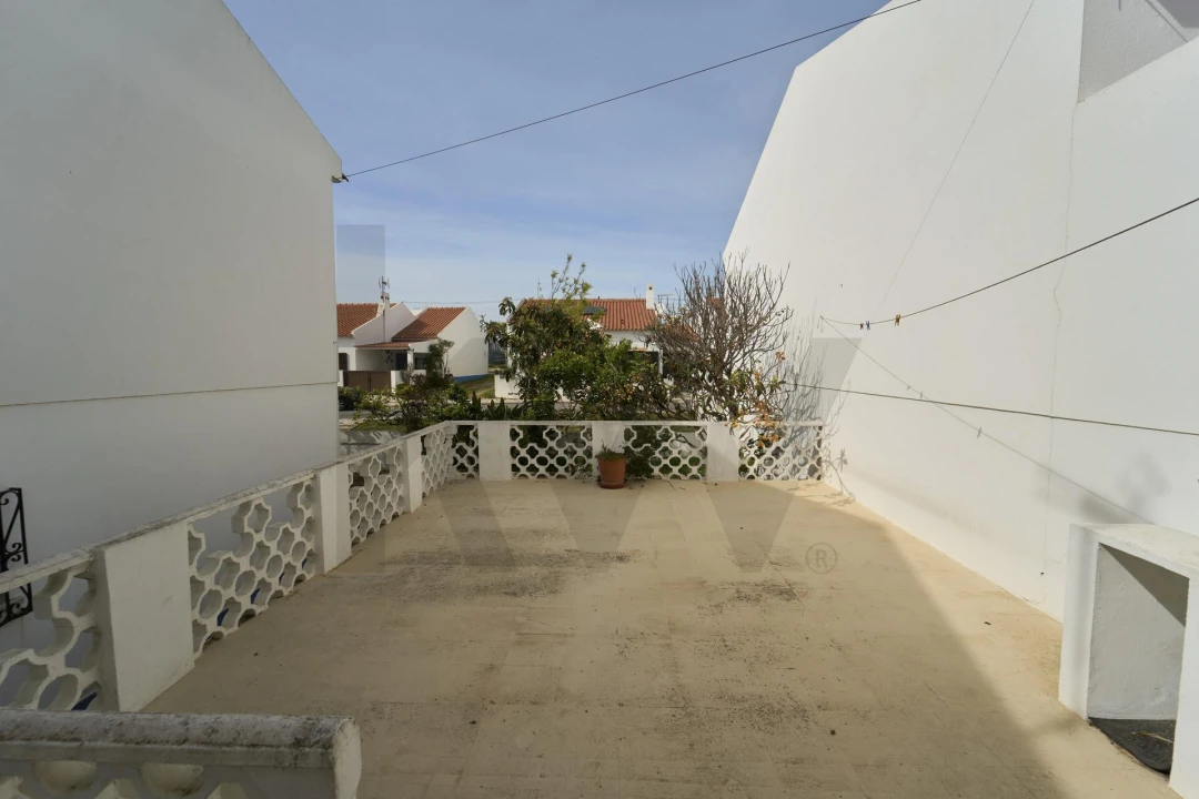 Moradia T4 para Venda em Porto Covo Foto 16