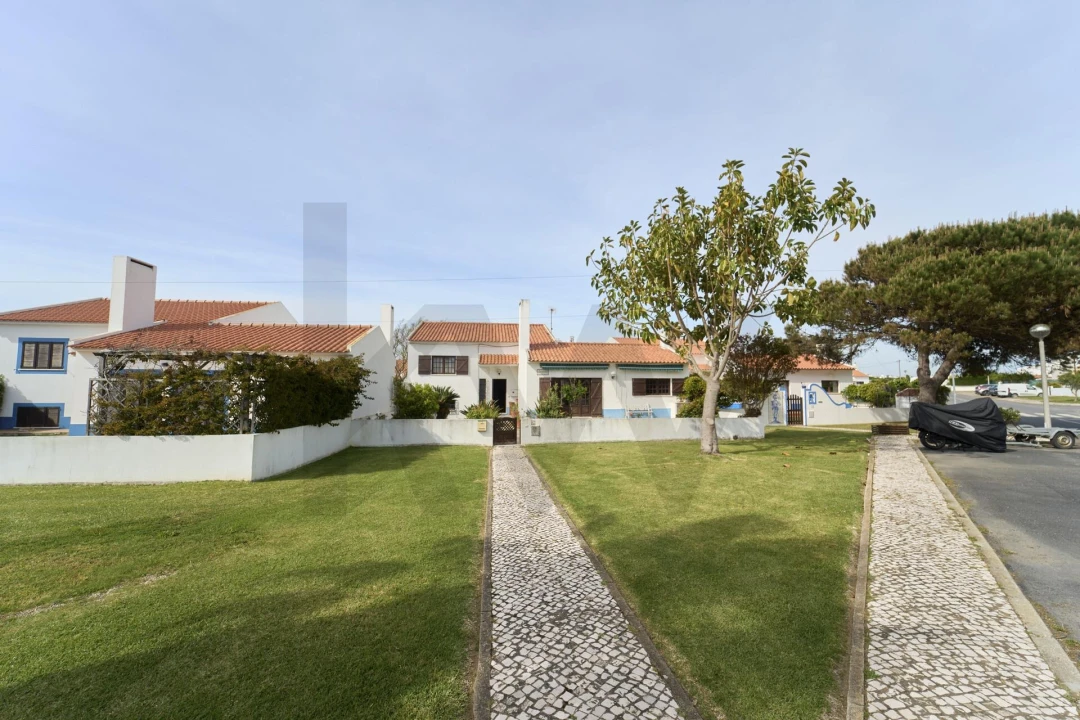 Moradia T4 para Venda em Porto Covo Foto 3