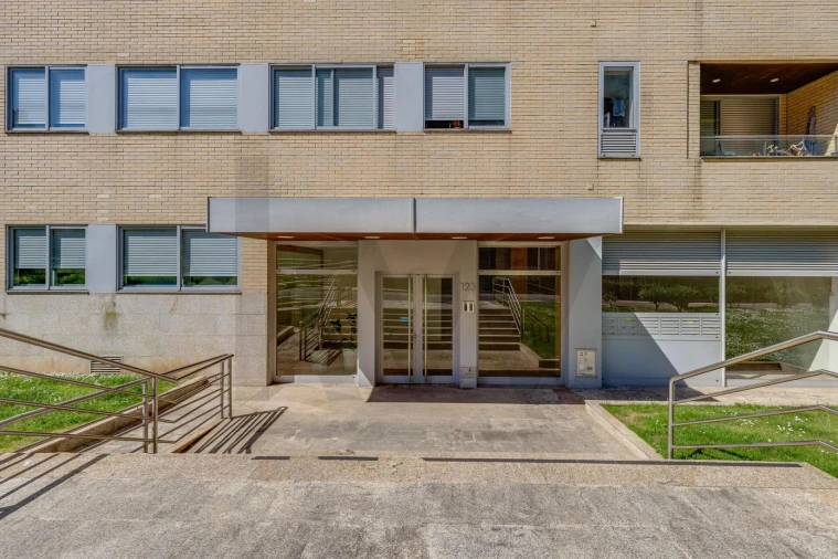 Apartamento T2 para Arrendamento em Ramalde Foto 24