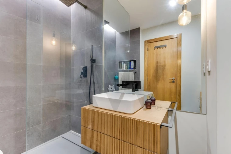 Apartamento T2 para Arrendamento em Ramalde Foto 20