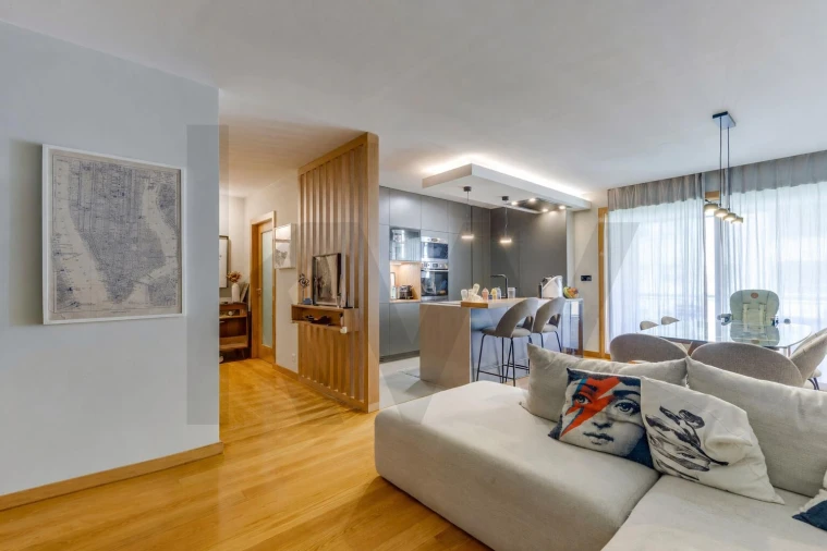 Apartamento T2 para Arrendamento em Ramalde Foto 5
