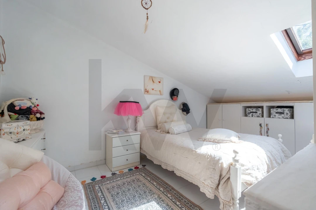 Apartamento T2 para Venda em Santo Antonio dos Olivais Foto 24