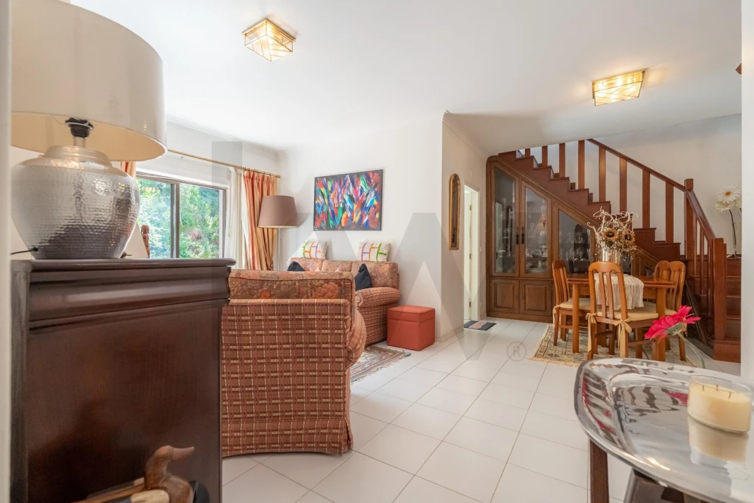 Apartamento T2 para Venda em Santo Antonio dos Olivais Foto 5