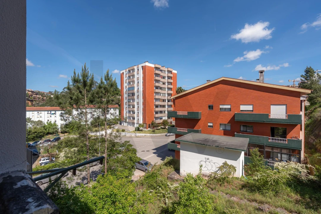 Apartamento T2 para Venda em Santo Antonio dos Olivais Foto 25