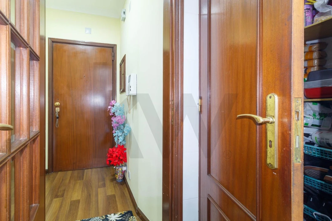 Apartamento T2 para Venda em Oliveira do Douro Foto 8