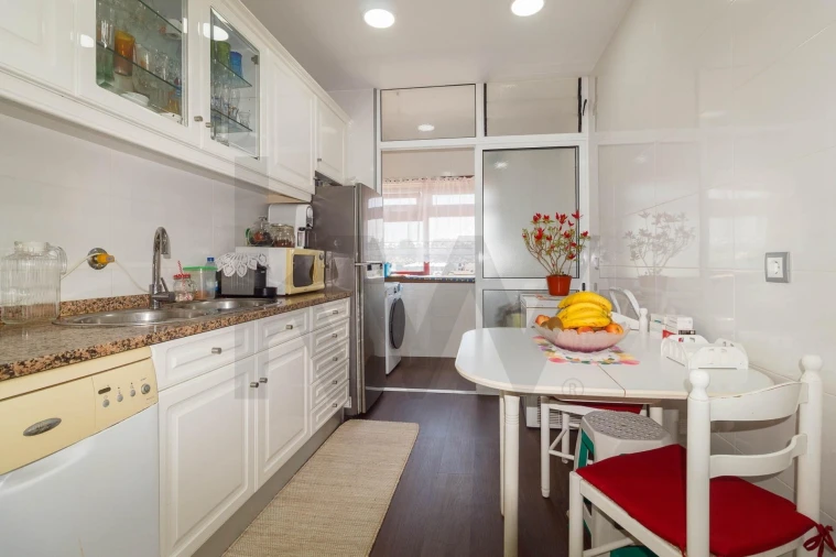 Apartamento T2 para Venda em Oliveira do Douro Foto 9