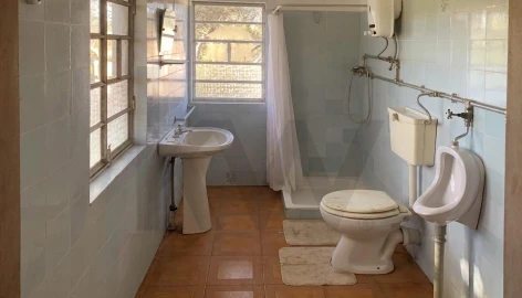 Armazém para Venda em Vilar de Mouros
