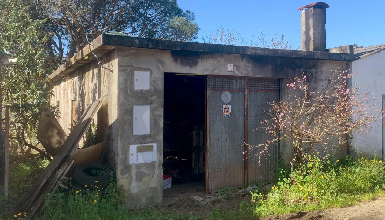 Armazém para Venda em Vilar de Mouros Foto 12