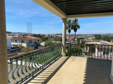 Moradia T7 para Venda em Bougado (São Martinho e Santiago)