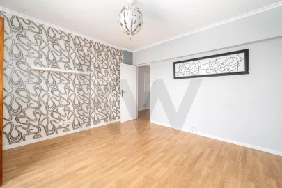 Apartamento T2 para Venda em Carnaxide e Queijas