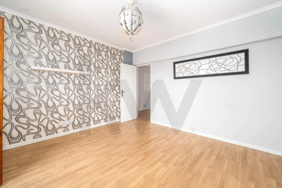 Apartamento T2 para Venda em Carnaxide e Queijas Foto 8