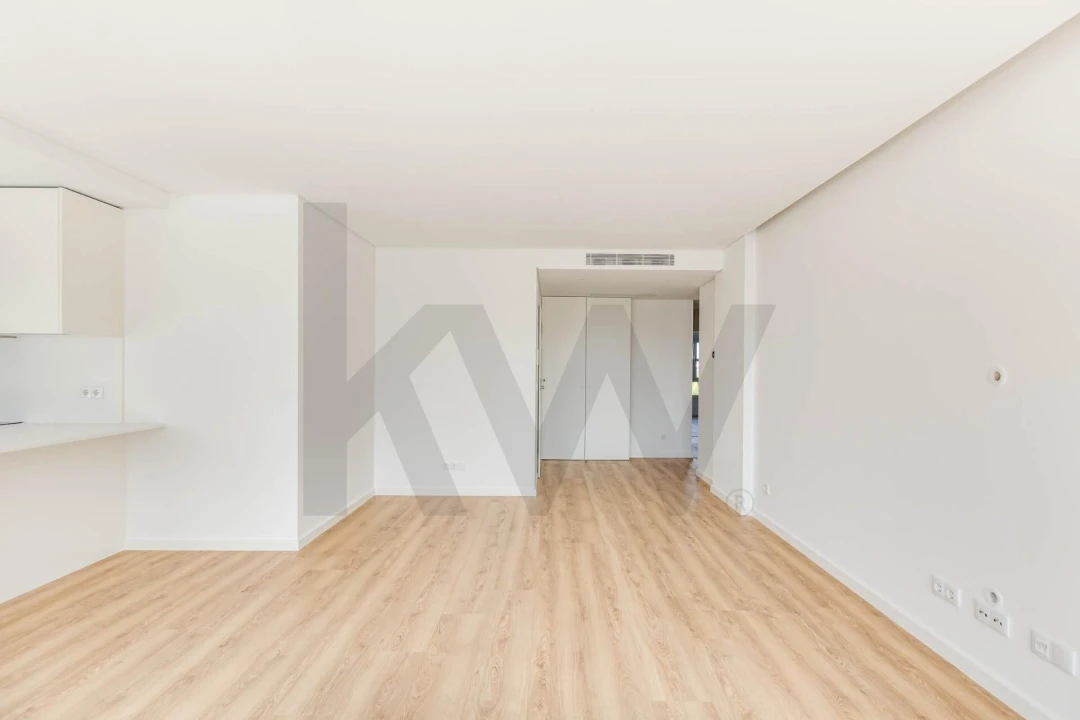Apartamento T2 para Arrendamento em Lumiar Foto 9