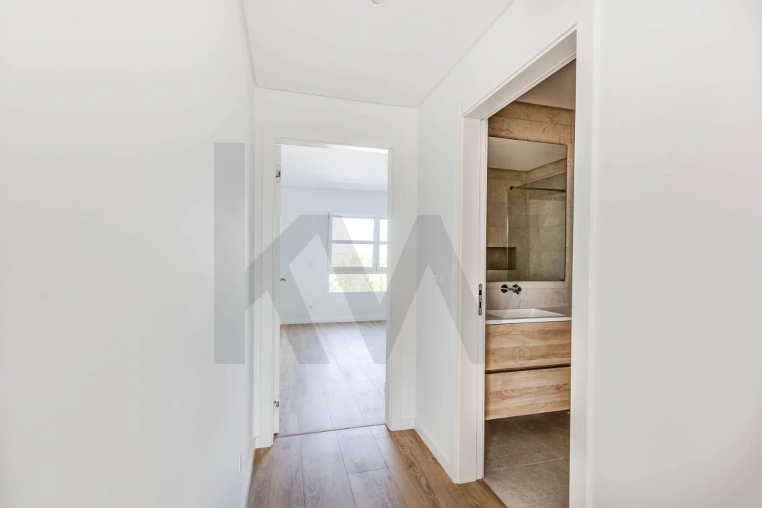 Apartamento T2 para Arrendamento em Lumiar Foto 18