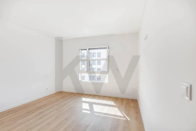 Apartamento T2 para Arrendamento em Lumiar