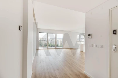 Apartamento T2 para Arrendamento em Lumiar