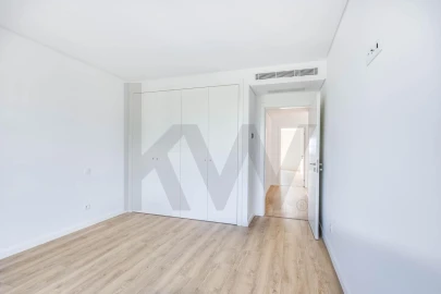 Apartamento T2 para Arrendamento em Lumiar