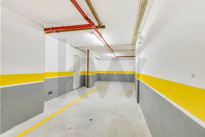 Apartamento T2 para Arrendamento em Lumiar