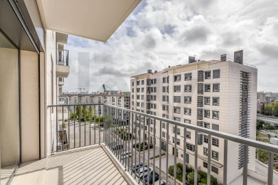 Apartamento T2 para Arrendamento em Lumiar