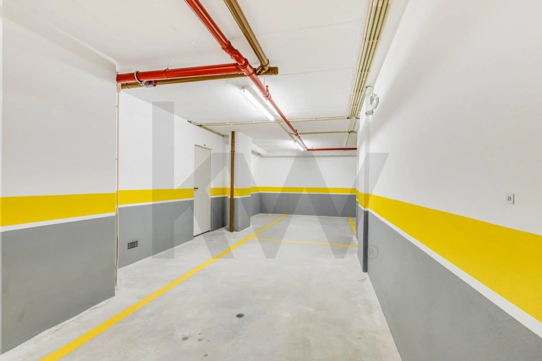 Apartamento T2 para Arrendamento em Lumiar Foto 24