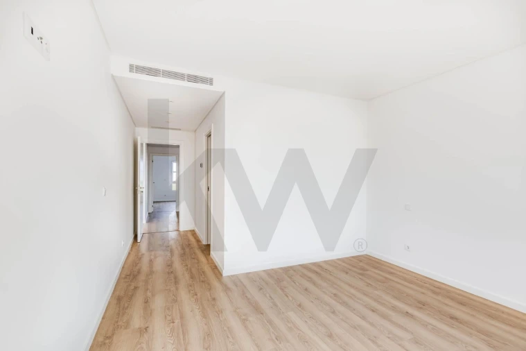 Apartamento T2 para Arrendamento em Lumiar Foto 15