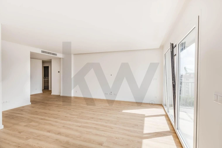 Apartamento T2 para Arrendamento em Lumiar Foto 7