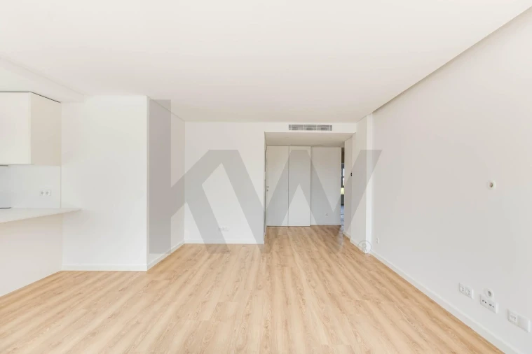 Apartamento T2 para Arrendamento em Lumiar Foto 9
