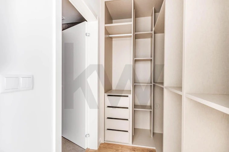 Apartamento T2 para Arrendamento em Lumiar Foto 16