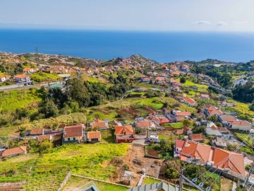 Terreno para Venda em Canhas
