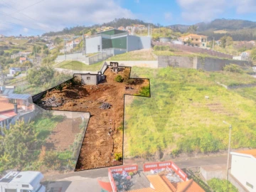 Terreno para Venda em Canhas