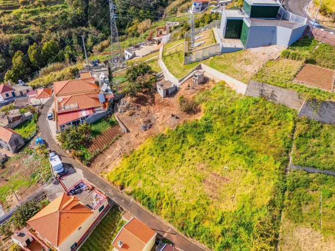 Terreno para Venda em Canhas Foto 2