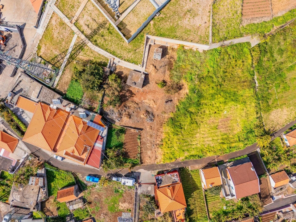 Terreno para Venda em Canhas Foto 7