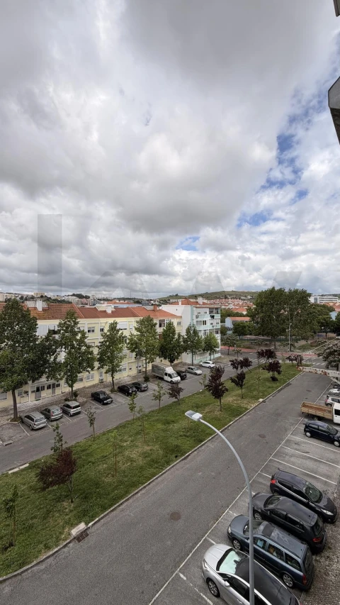 Apartamento T2 para Venda em Venteira