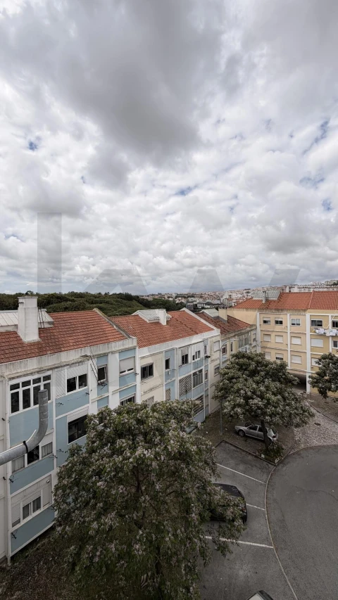 Apartamento T2 para Venda em Venteira