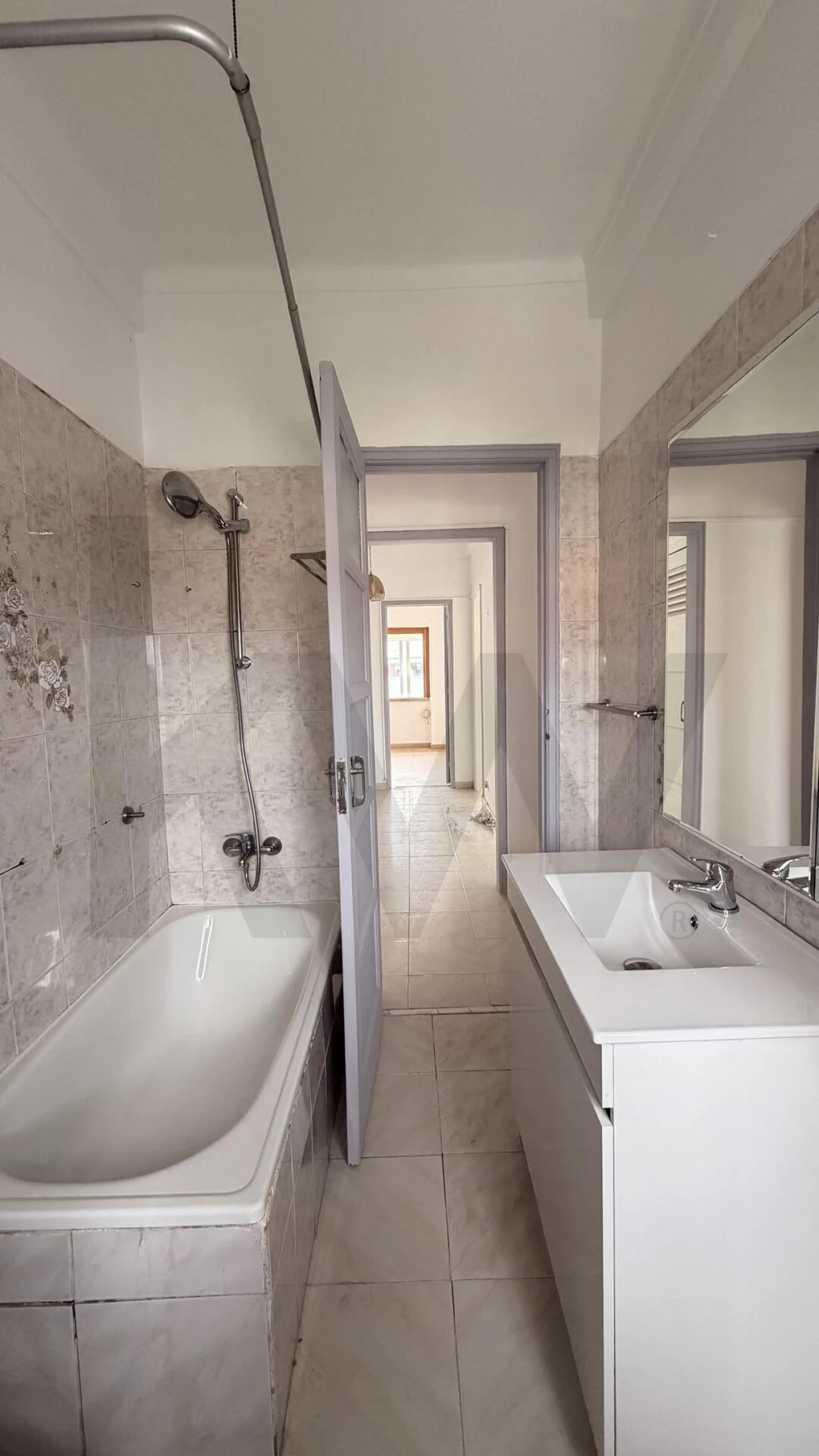 Apartamento T2 para Venda em Venteira Foto 30