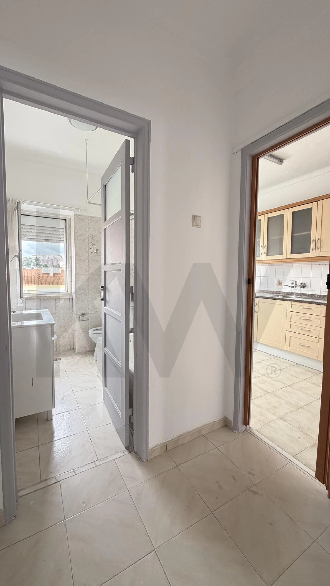 Apartamento T2 para Venda em Venteira Foto 4