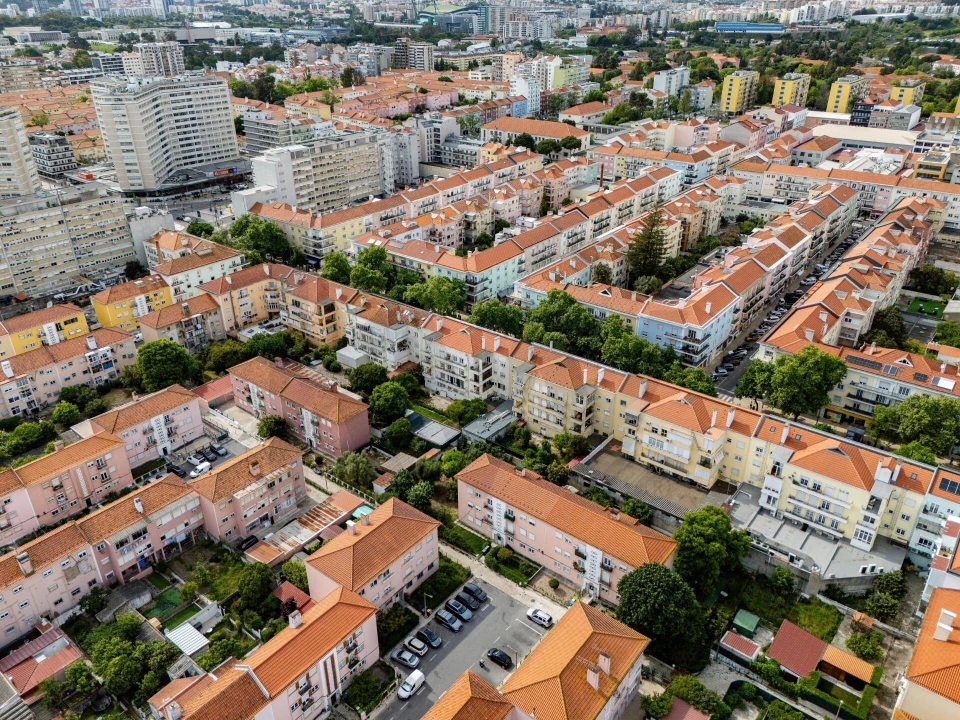 Apartamento para Venda em Alvalade Foto 24