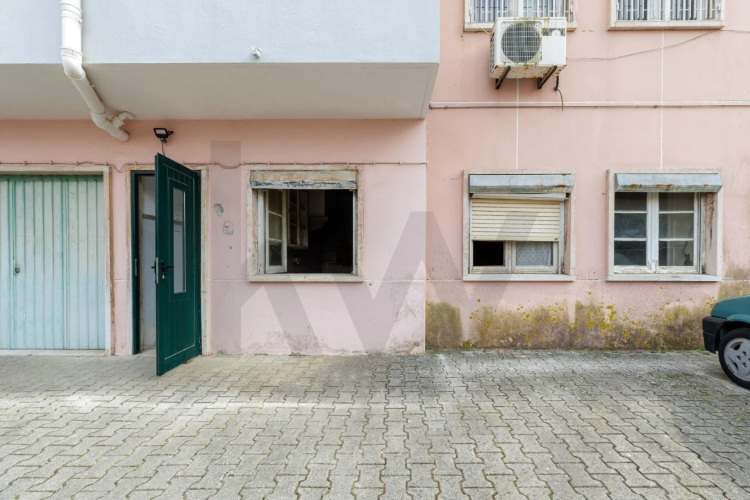 Apartamento para Venda em Alvalade Foto 3