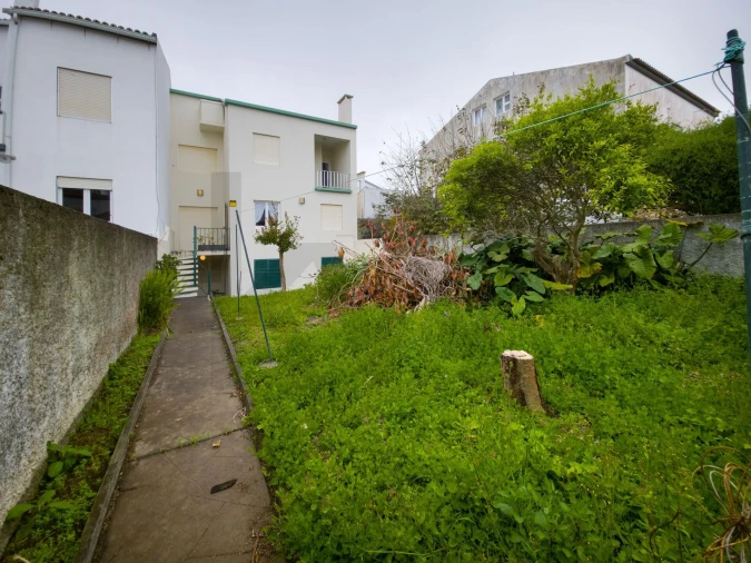 Moradia T5 para Venda em Ponta Delgada (São Pedro) Foto 25