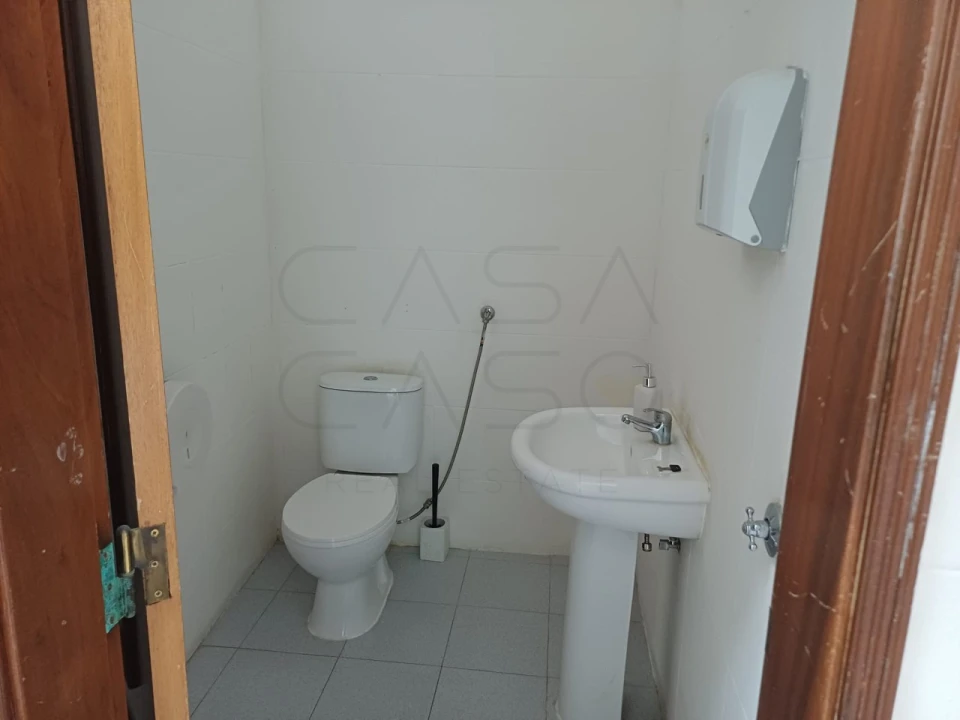 Loja para Venda em Seixal, Arrentela e Aldeia de Paio Pires Foto 9