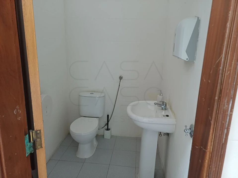 Loja para Arrendamento em Seixal, Arrentela e Aldeia de Paio Pires Foto 9