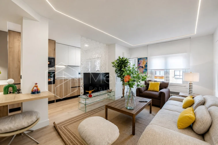Apartamento T2 para Venda em Benfica Foto 4