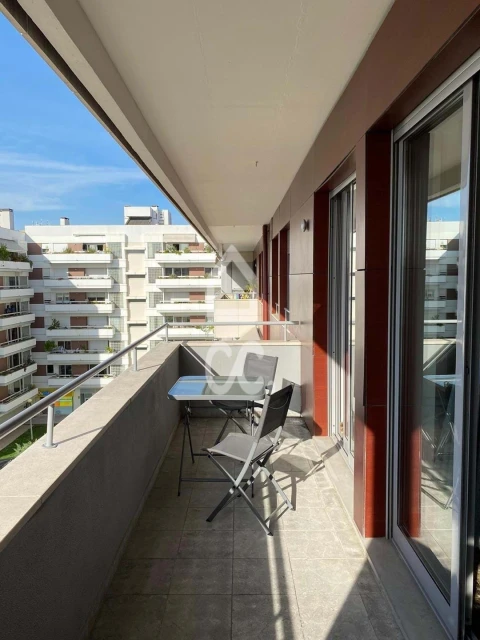 Apartamento T2 para Arrendamento em Santo Antonio dos Olivais