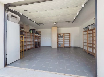 Moradia T4 para Venda em São Silvestre